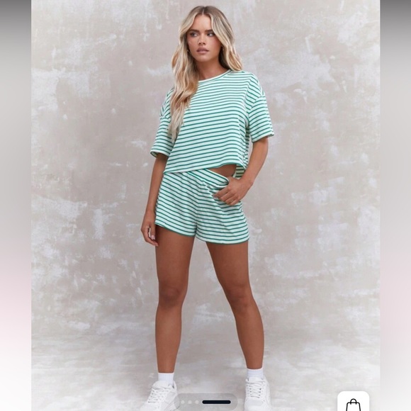 Missguided Green Stripped Ribbed Shorts Set - Picture 4 of 4